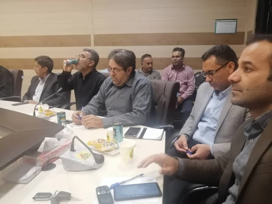 برگزاری نشست سرپرست مدیریت دانشگاه فرهنگیان استان ایلام با کارکنان  7