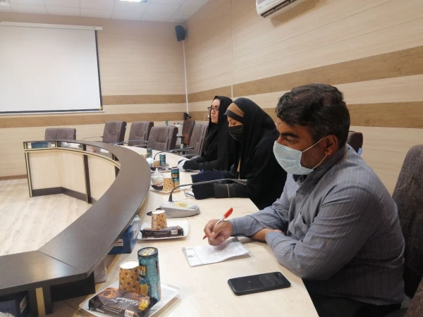 برگزاری دومین جلسه مشترک با اداره کل آموزش و پرورش و کتابخانه های عمومی استان ایلام به منظور بزرگداشت روز شعر و ادب پارسی 4