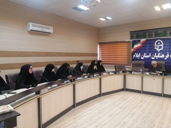 بسیج اساتید دانشگاه فرهنگیان ایلام به مناسبت هفته دفاع مقدس برگزار نمود: 3