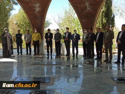 زیارت مزار شهدای گمنام توسط کارکنان و جمعی از دانشجویان دانشگاه فرهنگیان استان ایلام در هفته دفاع مقدس 3