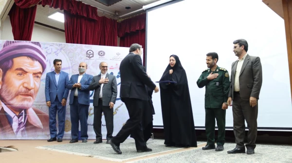 برگزاری آیین پاسداشت شعر و ادب فارسی و گرامیداشت استاد شهریار توسط دانشگاه فرهنگیان استان ایلام با همکاری اداره کل آموزش و پرورش و اداره کل کتابخانه های عمومی استان ایلام 15