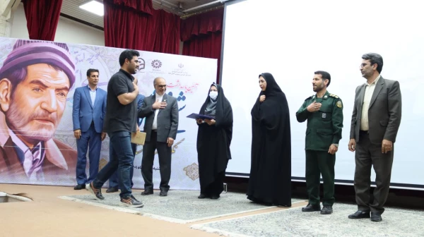 برگزاری آیین پاسداشت شعر و ادب فارسی و گرامیداشت استاد شهریار توسط دانشگاه فرهنگیان استان ایلام با همکاری اداره کل آموزش و پرورش و اداره کل کتابخانه های عمومی استان ایلام 16