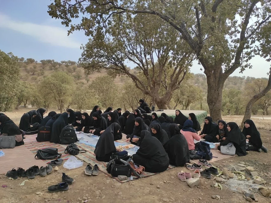 برنامه کوه پیمایی دانشجومعلمان پردیس امام جعفر صادق (ع) دانشگاه فرهنگیان ایلام به مناسبت بزرگداشت هفته تربیت بدنی 2