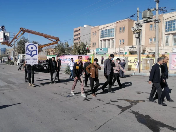 حضور پرشور اساتید، کارکنان و دانشجو معلمان دانشگاه فرهنگیان استان ایلام در راهپیمایی روز دانش آموز و روز ملی مبارزه با استکبار جهانی  4