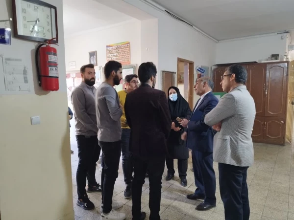 بازدید دکتر رمضان پیری سرپرست مدیریت امور پردیس های دانشگاه فرهنگیان استان ایلام از مدارس مجری کارورزی 3