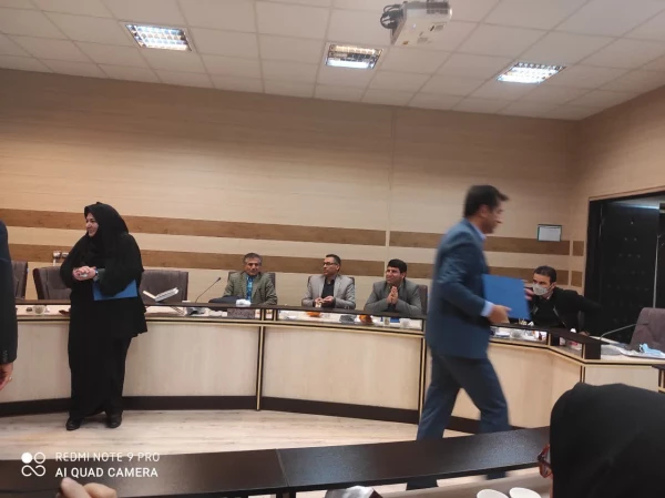 برگزاری نشست نقد کتاب و آیین رونمایی از کتب تألیفی در دانشگاه فرهنگیان استان ایلام 7