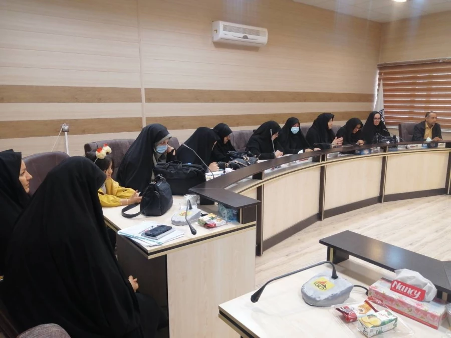 برگزاری نشست جهاد تبیین (بررسی تحولات اخیر) در دانشگاه فرهنگیان استان ایلام 2