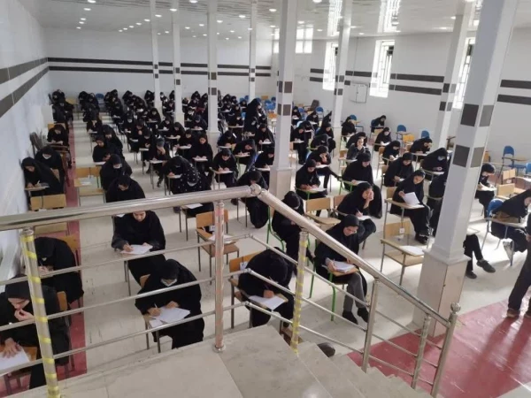 برگزاری امتحانات به شکل منظم و طبق برنامه در پردیس های دانشگاه فرهنگیان استان ایلام 5