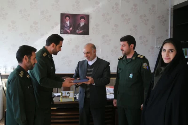 حضور جناب سرهنگ فولادی مدیرکل بنیاد و حفظ آثار و نشر ارزش های دفاع مقدس استان ایلام و هیئت همراه در دانشگاه فرهنگیان استان ایلام 4