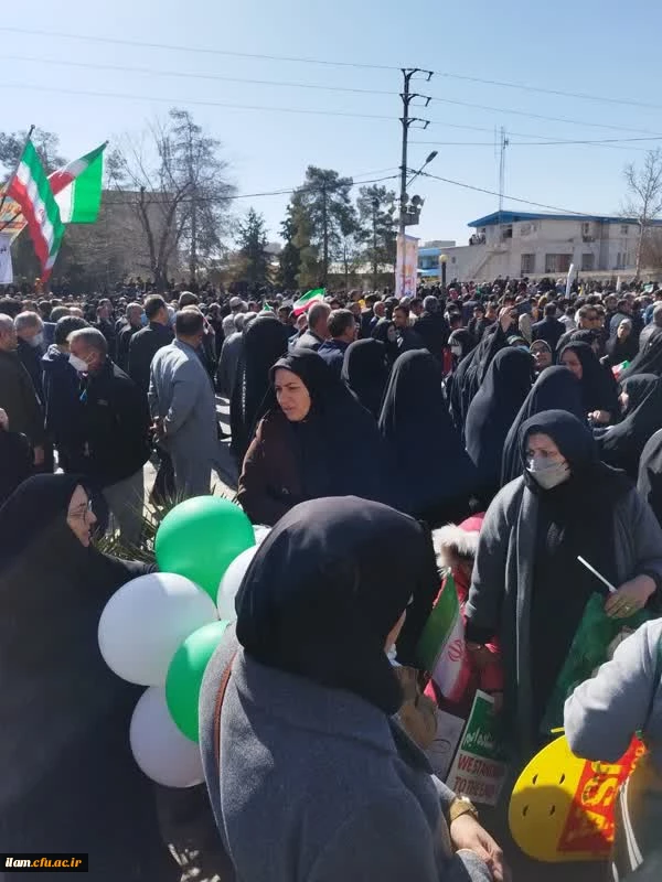 حضور پرشور اساتید، کارکنان و دانشجو معلمان دانشگاه فرهنگیان استان ایلام در راهپیمایی 22 بهمن 3
