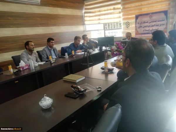 نشست صمیمانه مدیریت امور پردیس های استان ایلام با کارکنان پردیس شهید مدرس 3