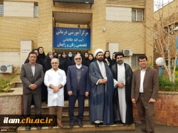 تجلیل از پرستاران بیمارستان طالقانی با اهدا گل و شیرینی توسط دانشجو معلمان پردیس امام جعفر صادق(ع) 

 2