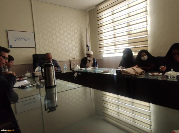 دهمین جلسه شورای پردیس امام جعفر صادق(ع) و تکریم همکار بازنشسته جناب آقای قنبری 2