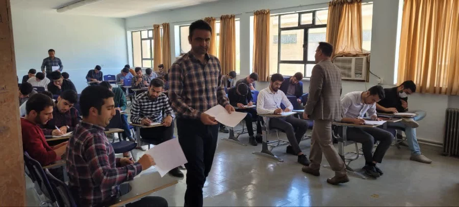 برگزاری مسابقه کتابخوانی به مناسبت دهه سرآمدی آموزش در پردیس های دانشگاه فرهنگیان استان ایلام 4