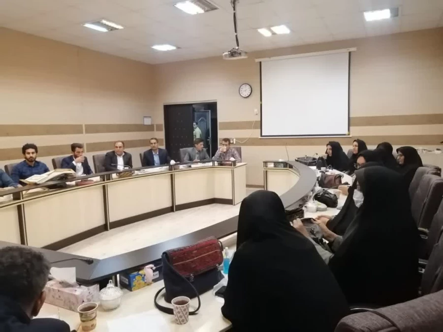 تقدیر از معاونین، کارشناسان و سرپرستان شبانه روزی دانشگاه فرهنگیان استان ایلام 6