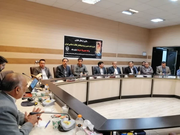 دفتر هم اندیشی و بسیج اساتید دانشگاه فرهنگیان استان ایلام برگزار نمود: 7