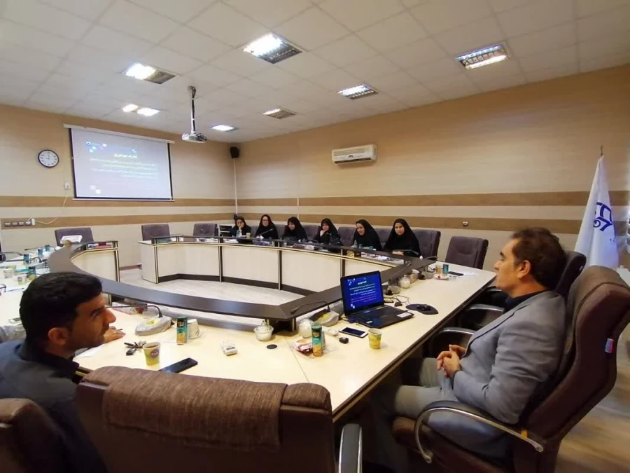 برگزاری کارگاه آموزشی بهره وری و تکنیک های اندازه گیری آن 4