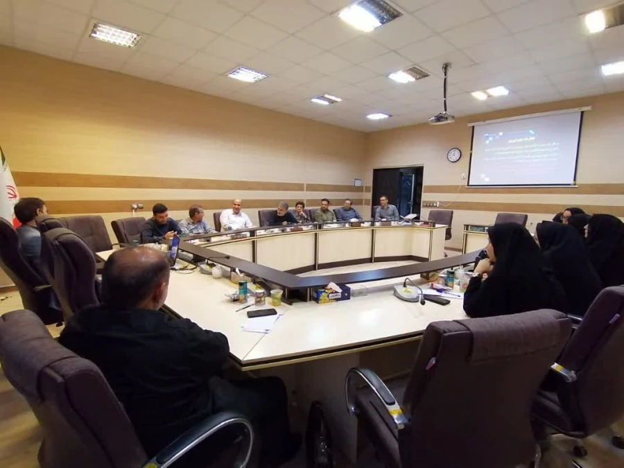 برگزاری کارگاه آموزشی بهره وری و تکنیک های اندازه گیری آن 10