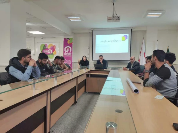 بازدید جمعی از دانشجویان پردیس شهید مدرس از پارک علم و فناوری استان ایلام 3