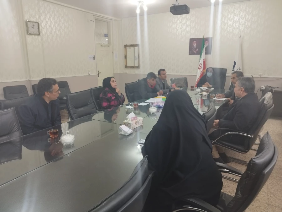 بازدید گروه نظارت و ارزیابی دانشگاه ایلام از بخش های مختلف پردیس امام جعفر صادق (ع) 2