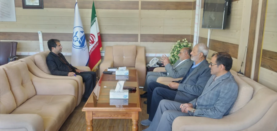 دیدار سرپرست مدیریت امور پردیس های دانشگاه فرهنگیان استان ایلام با رئیس سازمان مدیریت و برنامه ریزی استان 3