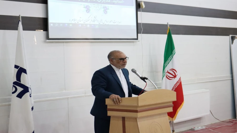 برگزاری مراسم تجلیل از عوامل کارورزی در سال تحصیلی ۱۴۰۳-۱۴۰۲ در دانشگاه فرهنگیان ایلام 5