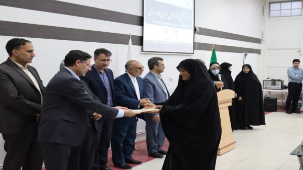 برگزاری مراسم تجلیل از عوامل کارورزی در سال تحصیلی ۱۴۰۳-۱۴۰۲ در دانشگاه فرهنگیان ایلام 9