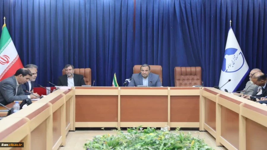 جلسه هیات امنای دانشگاه فرهنگیان استان ایلام با حضور استاندار ایلام و اعضا  برگزار شد. 2