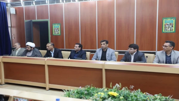 جلسه هیات امنای دانشگاه فرهنگیان استان ایلام با حضور استاندار ایلام و اعضا  برگزار شد. 4