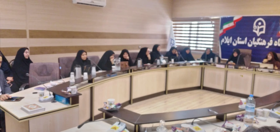 کارگاه بالندگی تغذیه، بهداشت فردی، بهداشت ایمنی محیط کار با حضور اعضای علمی و کارکنان دانشگاه فرهنگیان استان ایلام  3