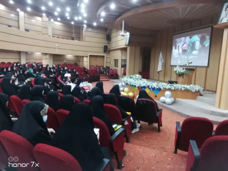 برگزاری آیین استقبال از نودانشجو معلمان پردیس امام جعفرصادق(علیه السلام) 4