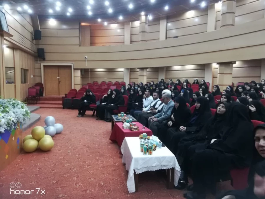 برگزاری آیین استقبال از نودانشجو معلمان پردیس امام جعفرصادق(علیه السلام) 5