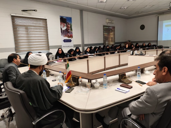 برگزاری دوره عروج، دفتر هم اندیشی استادان و نخبگان دانشگاه فرهنگیان استان ایلام 2