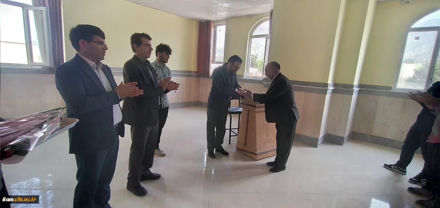 تبریک روز معلم به صورت سرزده در پردیس شهید مدرس ایلام  2