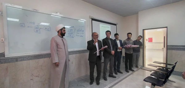 تبریک روز معلم به صورت سرزده در پردیس شهید مدرس ایلام  5