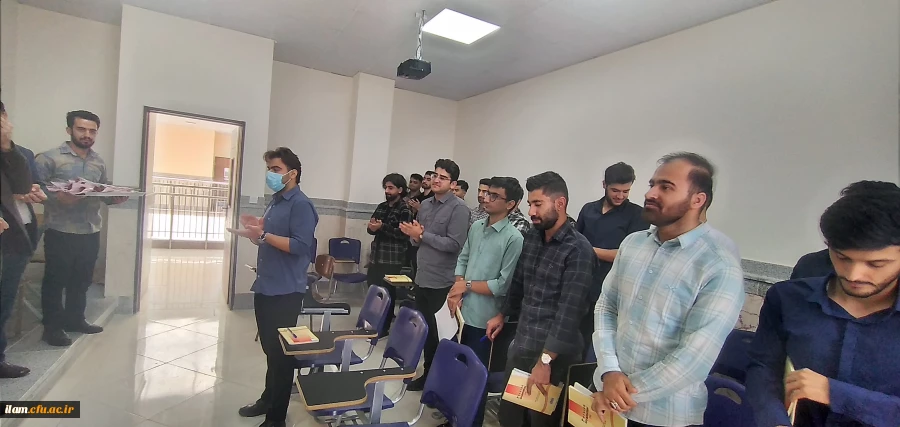 تبریک روز معلم به صورت سرزده در پردیس شهید مدرس ایلام  8