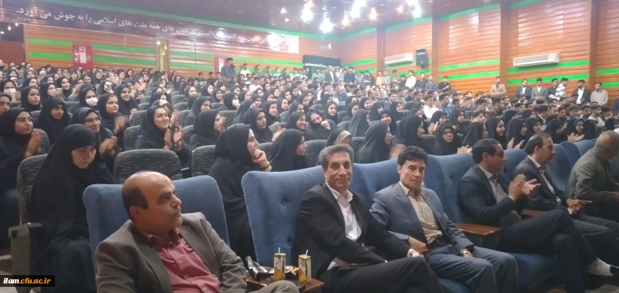 اقتدار امروز کشور نشئت گرفته از دانش جوانان کشور است که پرورش یافته کلاس درس معلمان هستند. 10