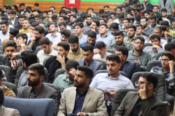 برگزاری آئین گرامیداشت روز معلم و دهه سرآمدی آموزش در دانشگاه فرهنگیان ایلام  4