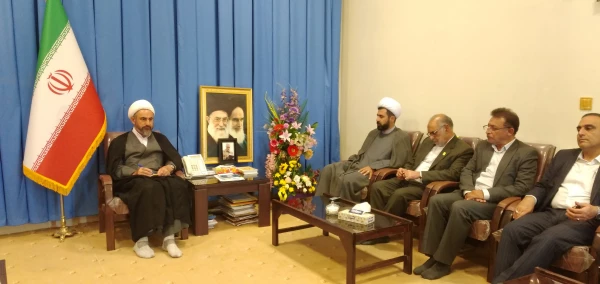 دیدار مسئولان، اساتید و کارکنان دانشگاه فرهنگیان ایلام با نماینده محترم ولی فقیه در استان و امام جمعه ایلام 3
