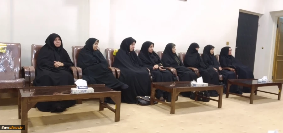 دیدار مسئولان، اساتید و کارکنان دانشگاه فرهنگیان ایلام با نماینده محترم ولی فقیه در استان و امام جمعه ایلام 7