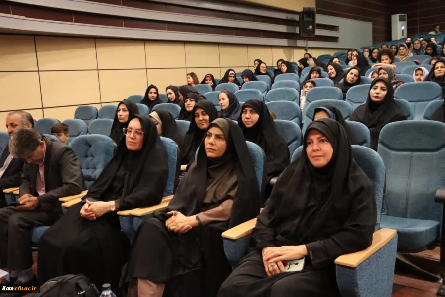 مراسم تجلیل از عوامل کارورزی در سال تحصیلی ۱۴۰۴-۱۴۰۳ دانشگاه فرهنگیان ایلام 6