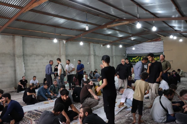 فعالیت شبانه روزی موکب الغدیر دانشگاه فرهنگیان ایلام 
 10