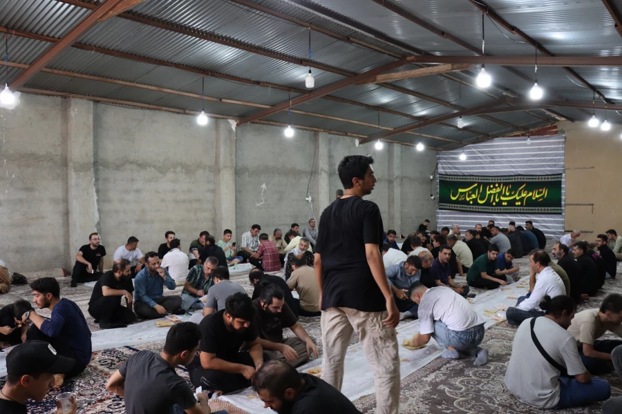 فعالیت شبانه روزی موکب الغدیر دانشگاه فرهنگیان ایلام 
 11