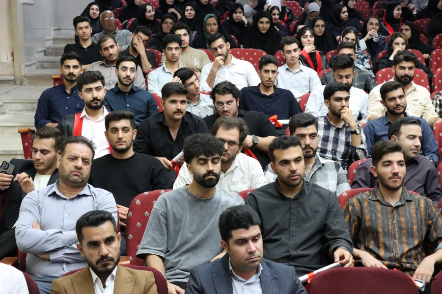 
برگزاری جشن دانش آموختگی دانشجومعلمان دانشگاه فرهنگیان استان ایلام 
 5