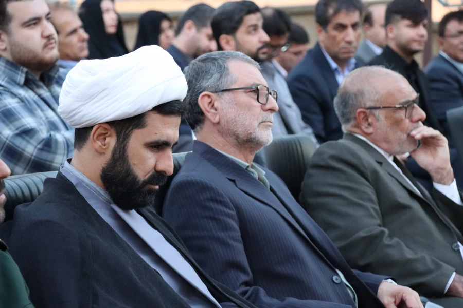 فرماندهی امامین انقلاب و حضور مردم در دو جنگ تحمیلی، باعث شکست دشمنان شد. 9