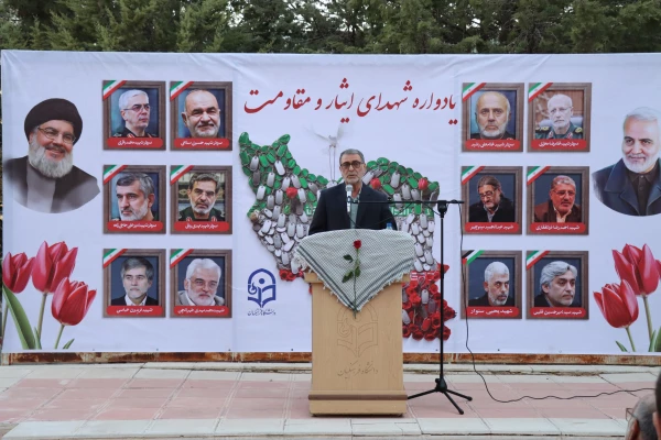 فرماندهی امامین انقلاب و حضور مردم در دو جنگ تحمیلی، باعث شکست دشمنان شد. 12