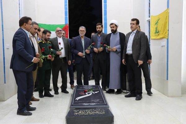 فرماندهی امامین انقلاب و حضور مردم در دو جنگ تحمیلی، باعث شکست دشمنان شد. 13