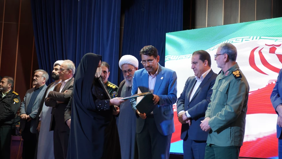 یاد و خاطره این شهدای دانشجومعلم باید به عنوان الگوهای عملی، به ویژه برای جامعه معلمان و تربیت یافتگان این حوزه، همواره زنده بماند. 13