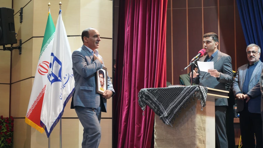 یاد و خاطره این شهدای دانشجومعلم باید به عنوان الگوهای عملی، به ویژه برای جامعه معلمان و تربیت یافتگان این حوزه، همواره زنده بماند. 15